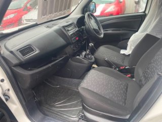 /photos/12840/185be903-5314-ba61-7963-1e83fbacaabe_i320x240.jpg
