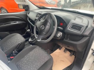 /photos/12840/88a1f28e-54bb-b269-9658-0dcc3b397361_i320x240.jpg